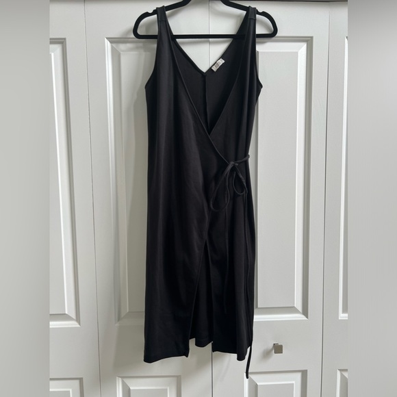 AYR Black Midi V Neck Wrap Dress Size Small - Picture 3 of 10